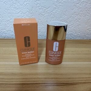Clinique Even Better Makeup Broad Spectrum SPF 15 WN 44 Tea New in Box